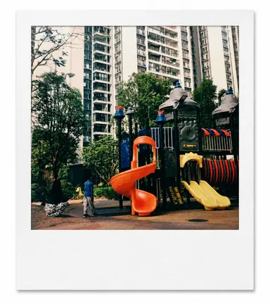 Shot on SX-70 4